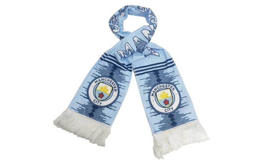 Image 12: Football Fan Club Warm Scarf