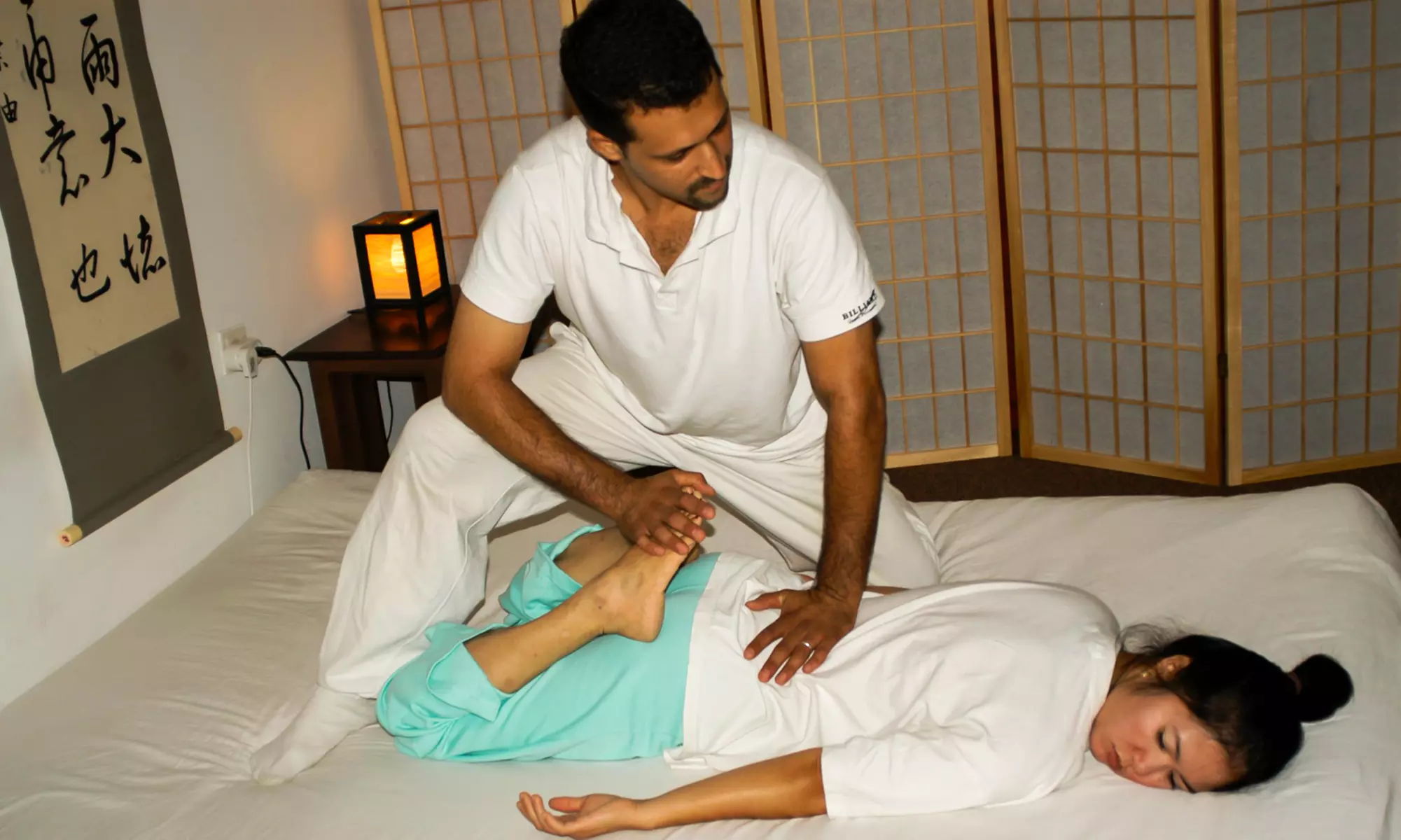 Relax with a 1 or 3 Sessions 60 Minute Shiatsu-Anma Massage