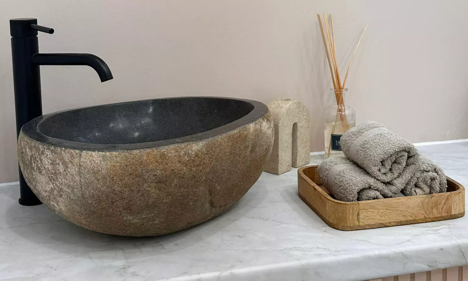 60 Min. Head-Spa mit Kopfhautanalyse, opt. Gesichtspflege für 1 Person