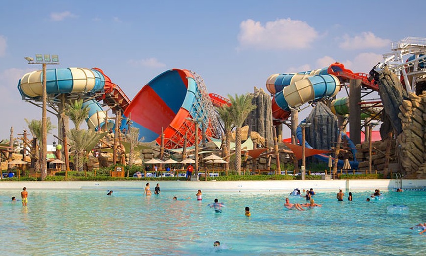 Image 3: Abu Dhabi: 4* Stay with Theme Park Tickets