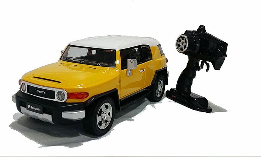 Image 8: RC modeled cars 