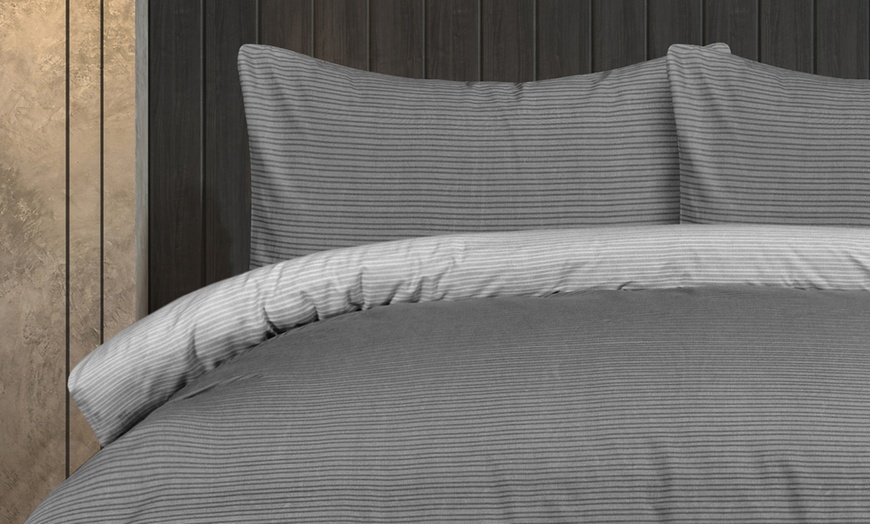 Image 6: Smart Living Soft Reversible Pinstripe Duvet Set 