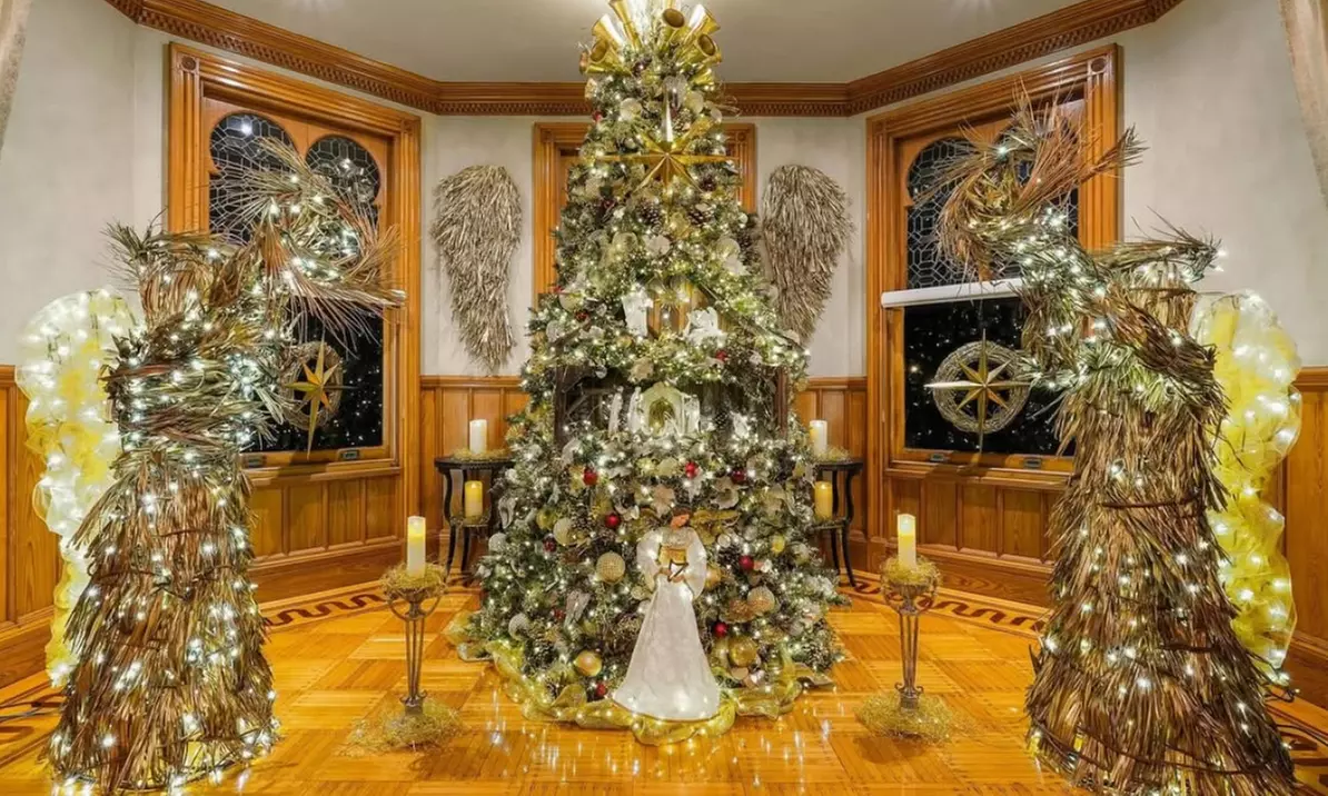 Unlock the Secrets of the Stetson Mansion: Guided Grand Tour