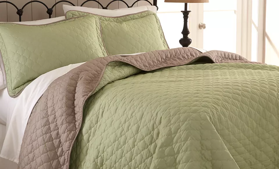 3-Piece Reversible Quilted Coverlet Set - Second Medium