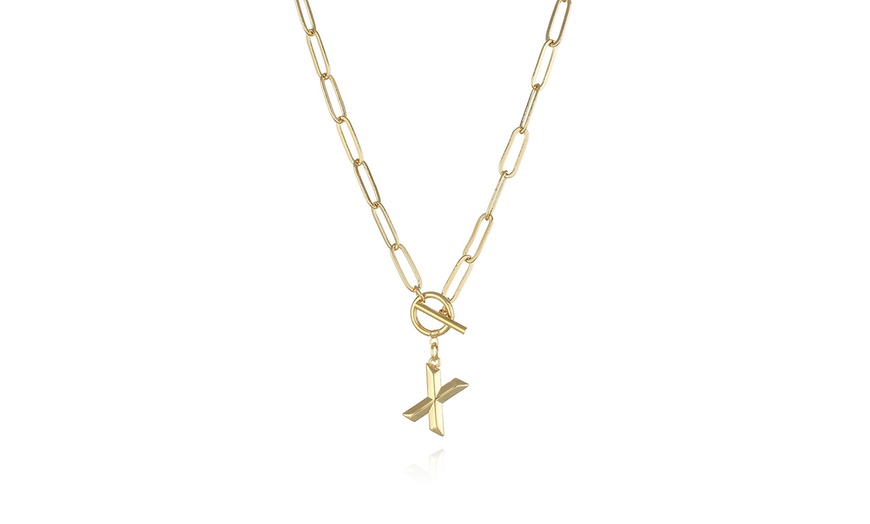 Image 25: Collier avec pendentif initiale