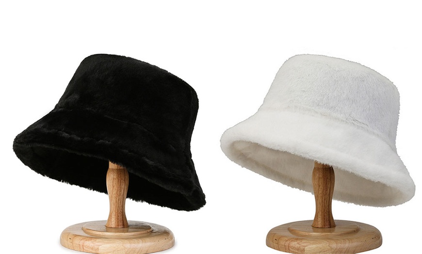 Image 9: One or Two Women's Plush Bucket Hat