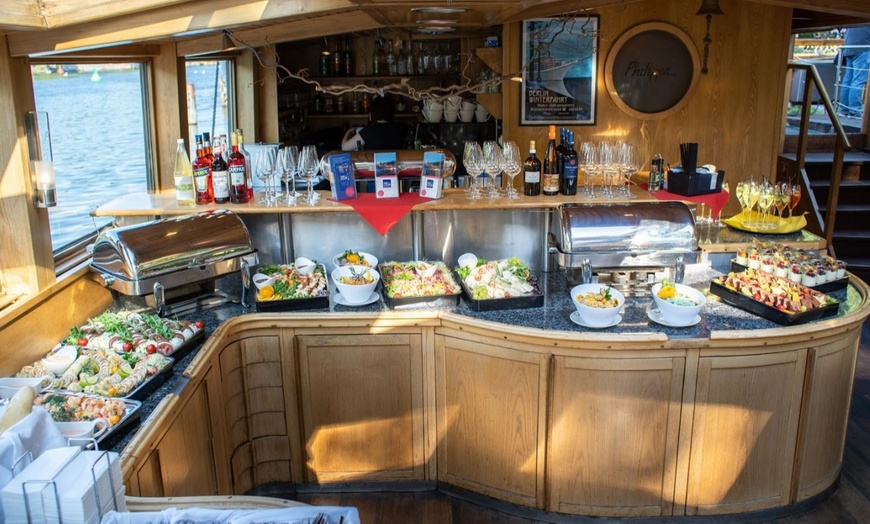 Schifffahrt Mit Schlemmer-Brunch - Restaurantschiff Van Loon | Groupon