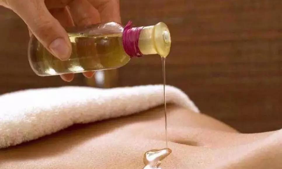 C$140 for 90-Minute Lymphatic Drainage and Ovary Care at Half Moon Massage and Spa (C$150 Value) - Second Medium