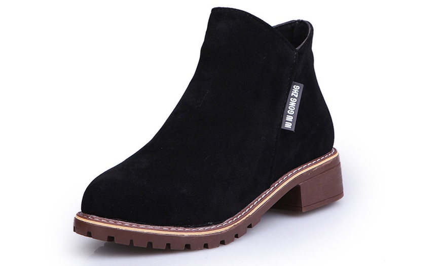 Image 4: Round-Toed Zippered Ankle Boots