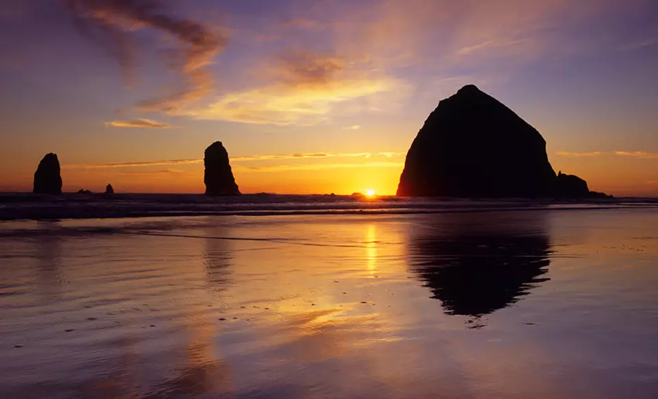 2-Night Stay with Bottle of Wine or Sparkling Cider and Two Lattes at The Waves in Cannon Beach, OR - Second Medium