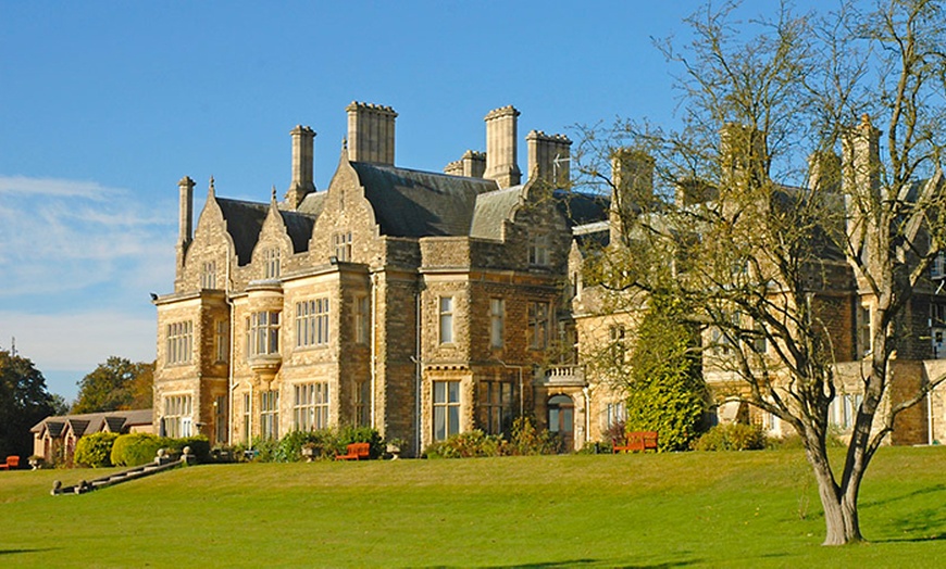 Image 9: Country House Break in Lincolnshire