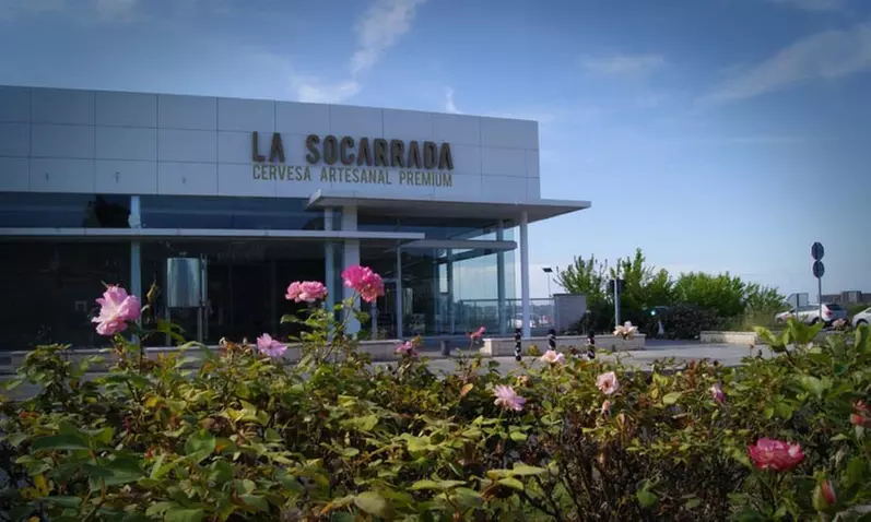 Pack de 12 cervezas artesanales a elegir y envío a domicilio incluido.