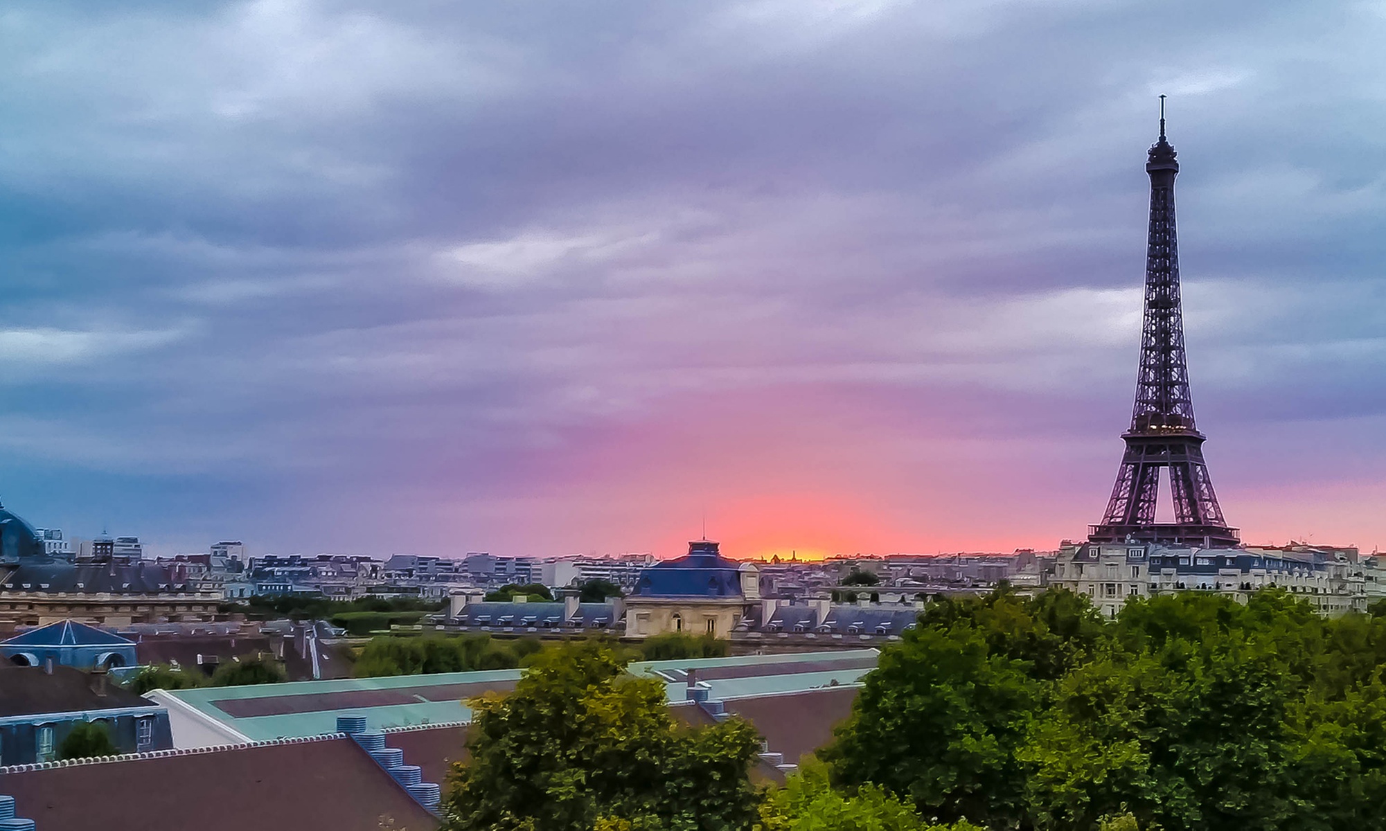 Paris day trips at Premium Tours Ltd