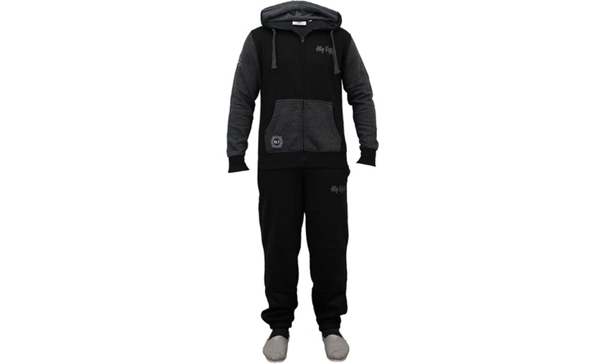 Image 32: Men's Two-Piece Tracksuit Set