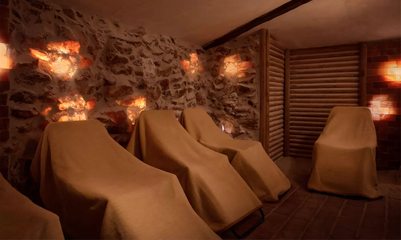 Karlsbad: Doppel- od. Zweibettzimmer mit Halbpension & Treatments