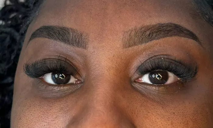 Signature Lash Collections: Classic to Mega-Volume at Venus Room