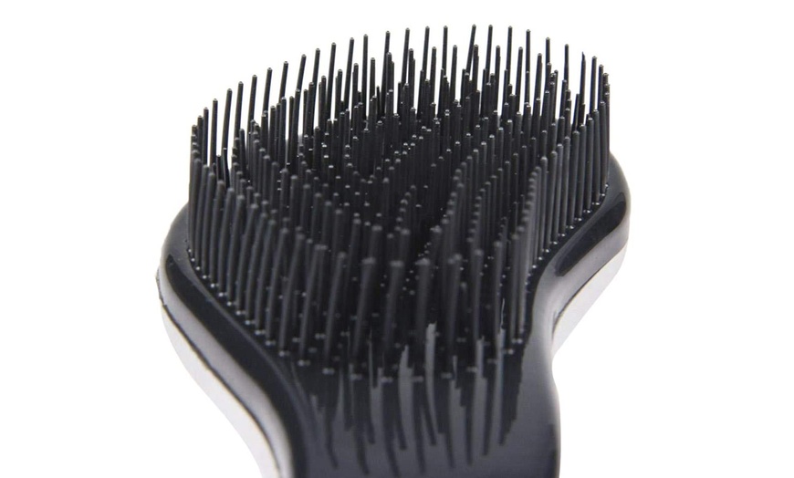 Image 6: Harry Potter-Inspired Hair Brush