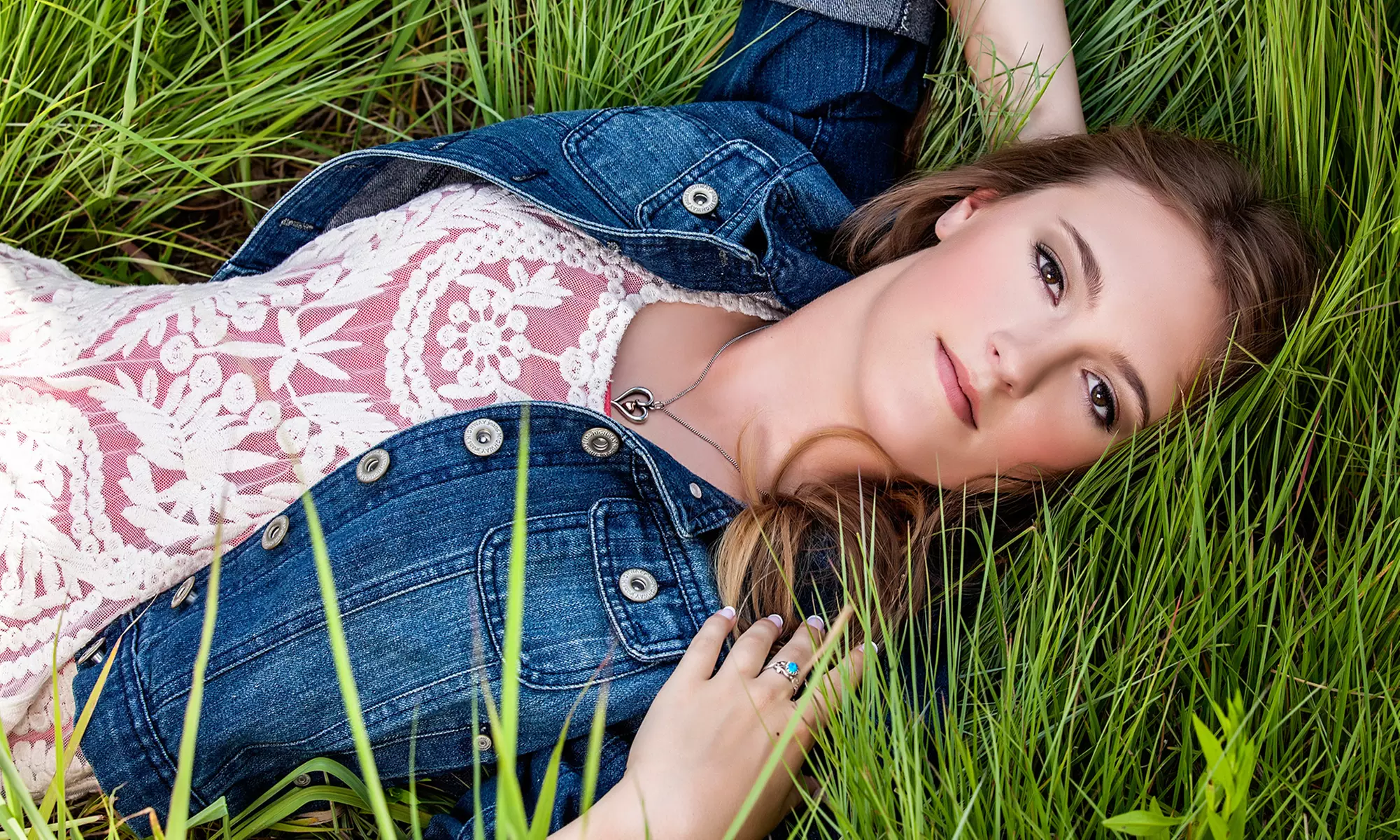 $63 for a 90-Minute Senior-Portrait Photo-Shoot Package from Darci Amundson Photography ($300 Value) - Primary Image