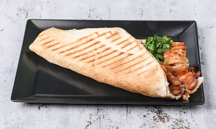 Kebabowa uczta dla 1-2 osób na miejscu lub na wynos