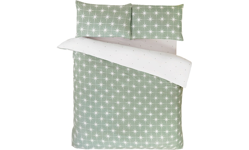 Image 4: Four-Piece Complete Duvet Set including Fitted Sheet