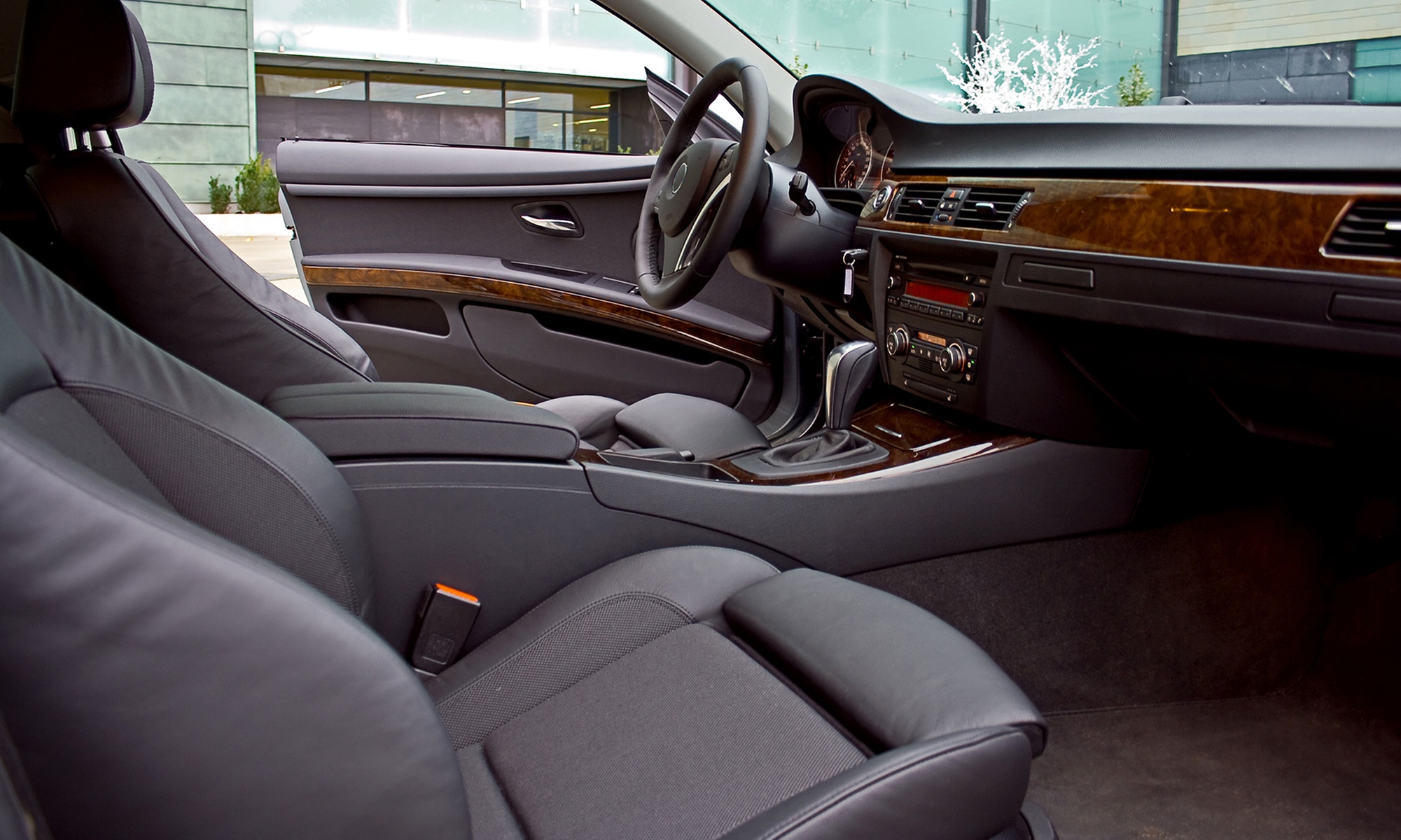 Verbessere dein Fahrerlebnis: Ambientebeleuchtung für deinen Pkw