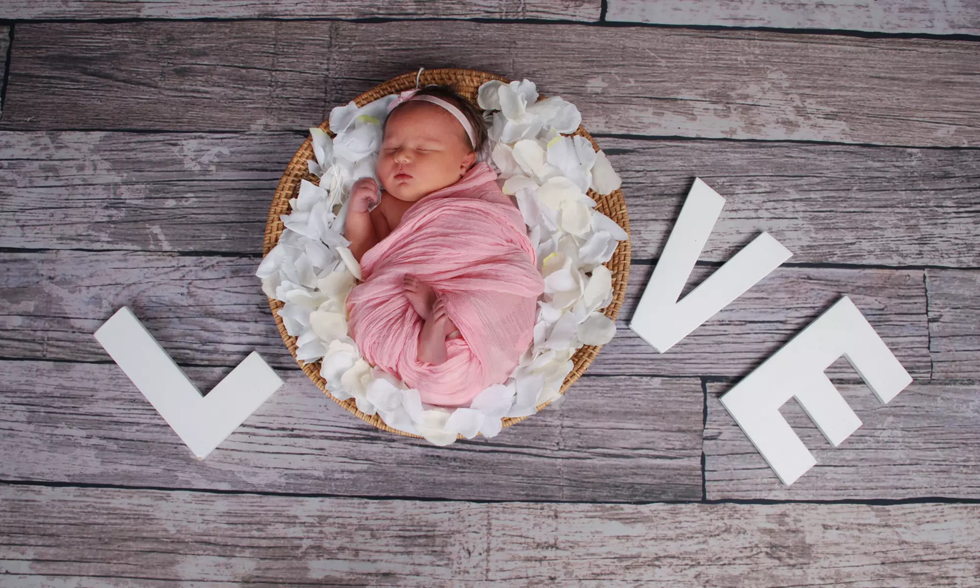 Photo Shoot with Portrait Package at Portrait Simple (89% Off) - Primary Image