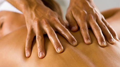 Fino a 5 massaggi a scelta o massaggio di coppia da 50 minuti al centro Pleasure (sconto fino a 70%)