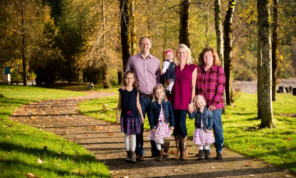 30-Minute Outdoor Photo Shoot with Digital Images from Jason Kvame Photography (75% Off) - Primary Image