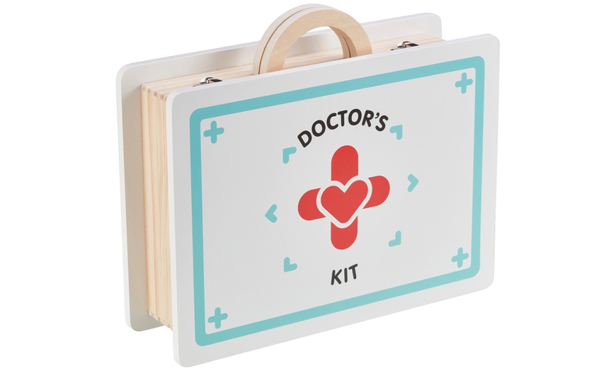 Image 5: My Play Wooden Toy Doctor Set