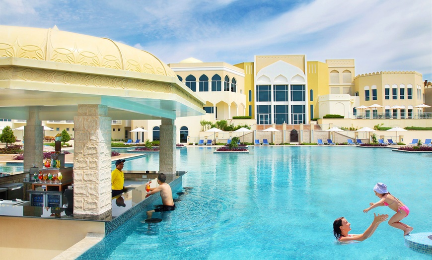 Image 3: 5* Salalah Marriott Resort on Full Board or All Inclusive