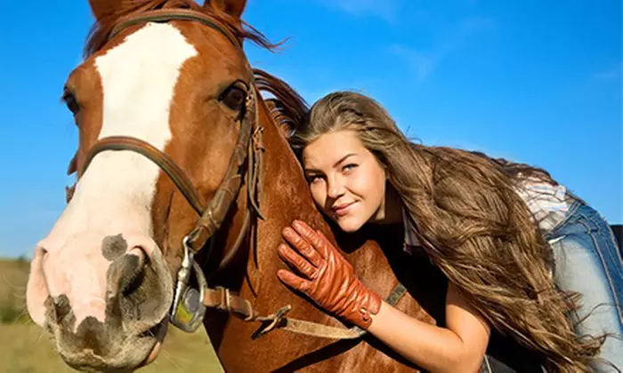 Paseo a caballo de 60 min en Centro Hípico Finca Ecuestre La Primavera