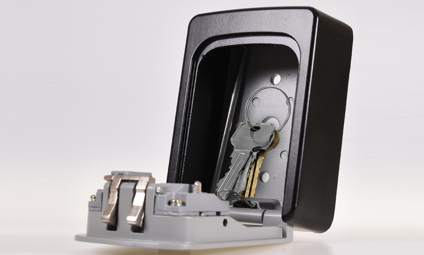 Image 2: Heavy-Duty Wall-Mounted Key Safe