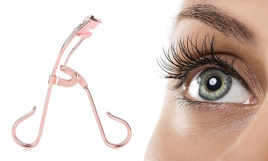 Image 1: Rose Gold Eyelash Curler