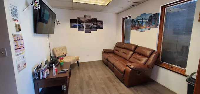 Automotive Window Tinting at T I Auto Customs (Up to 
37%  Off)