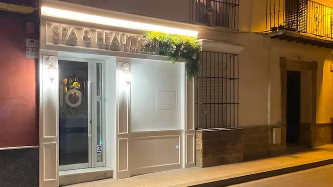 Revitaliza tu cuerpo y mente: ritual de baño termal y tratamientos