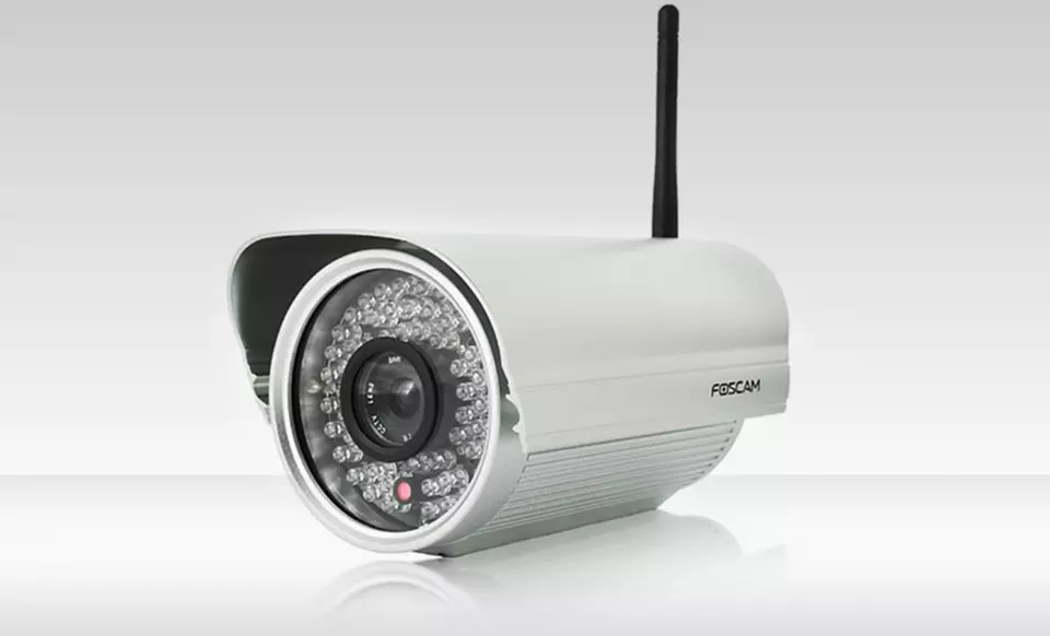 Foscam HD 1.3-Megapixel 720p Wireless N Outdoor IP Camera with IR Cut (FI9805W). - Primary Image