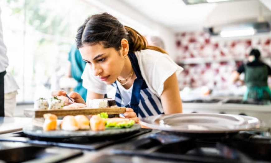 Image 16: ¡Aprende a cocinar! La buena paella o la cocina italiana a tu alcance