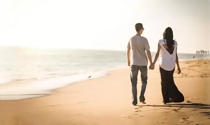 30- or 60-Minute On-Location Photo Shoot with Digital Images from Lisa Rossman Photography (Up to 65% Off) - Primary Image