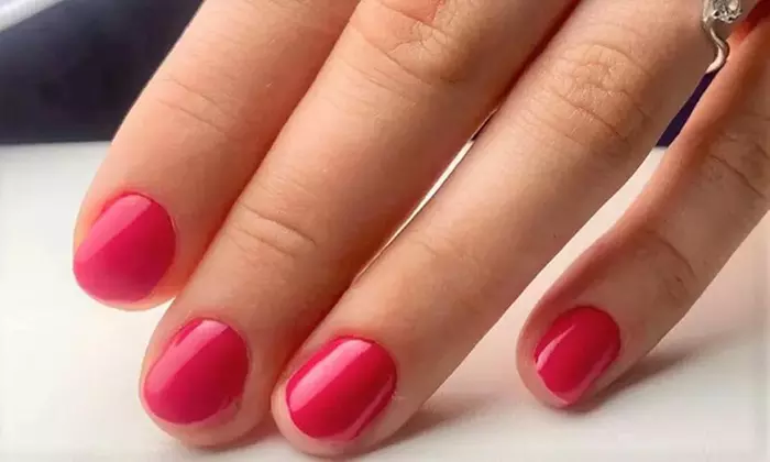 Presume de uñas ideales: 1 o 2 sesiones de manicura, pedicura o ambas