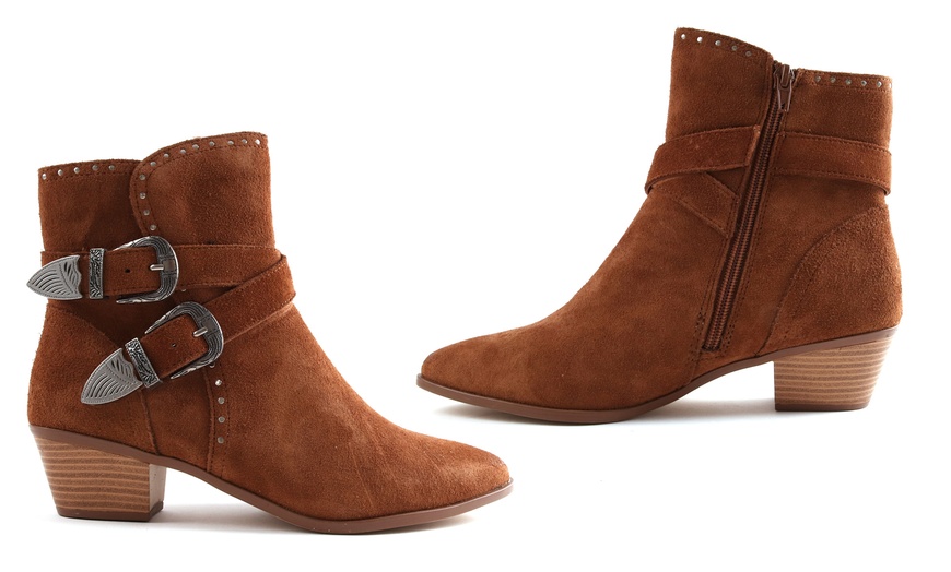 Image 2: Western Style Ankle Buckle Boots