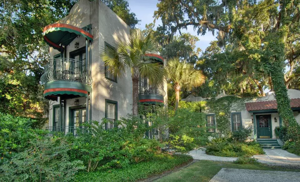 One-Night Stay at Village Inn & Pub in St. Simons Island, GA - Primary Image