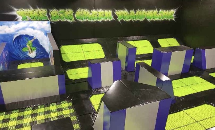 Image 2: Trampoline Park Entry at Flip Out Mandurah