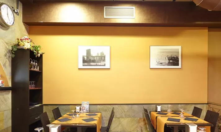 Menú de pizza para dos o cuatro