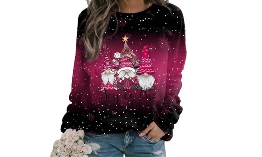 Image 5: Womens Christmas Gnome Sweatshirt