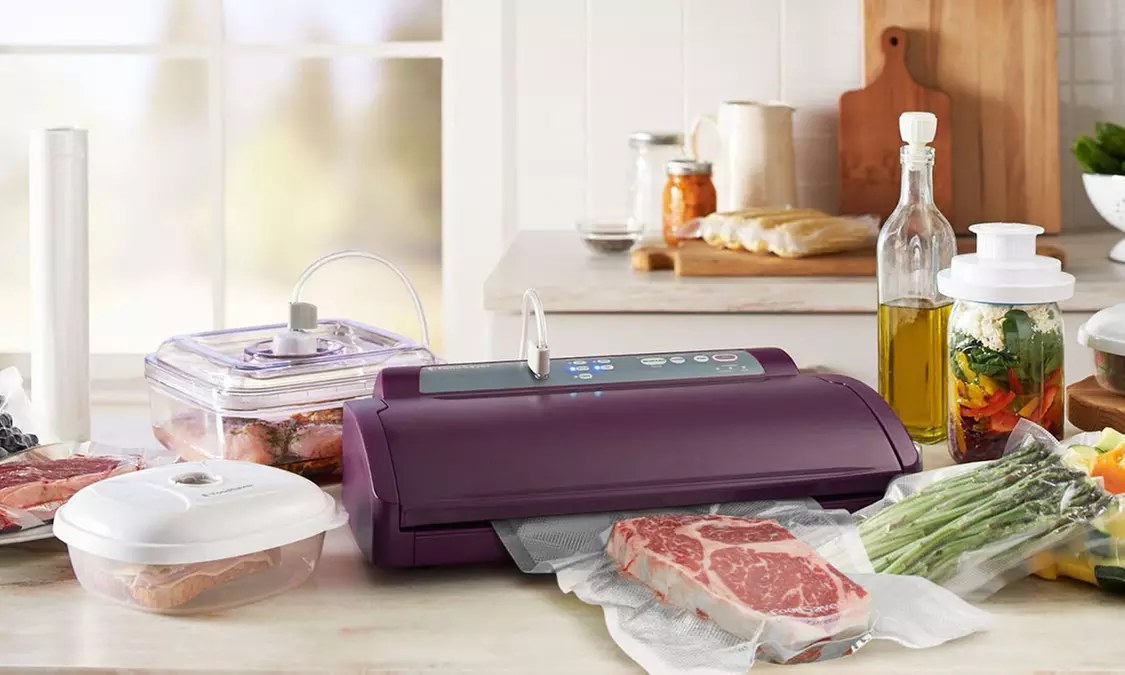 FoodSaver Complete Vacuum Sealing System (24-Piece Set) - Primary Image