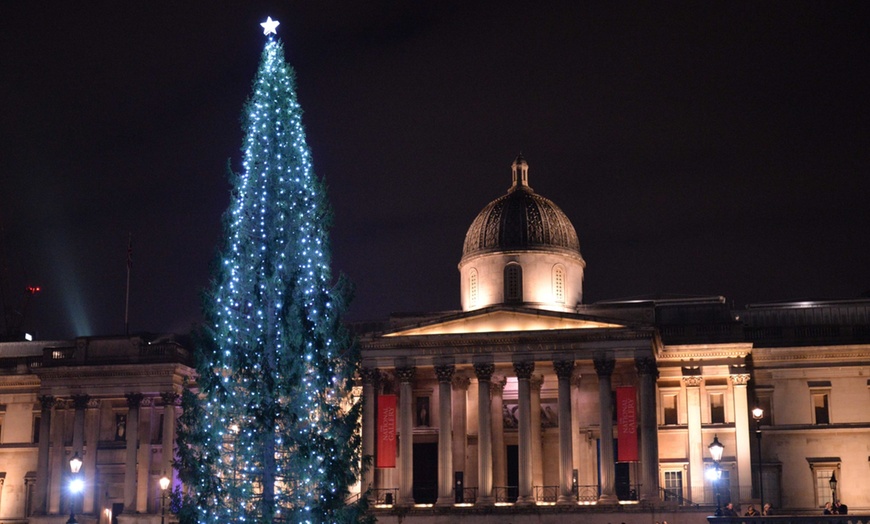 Image 2: Night Photography Tour in London