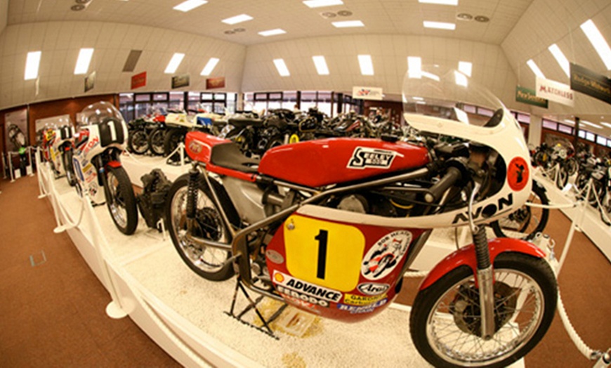 Image 6: Motorcycle Museum For Two