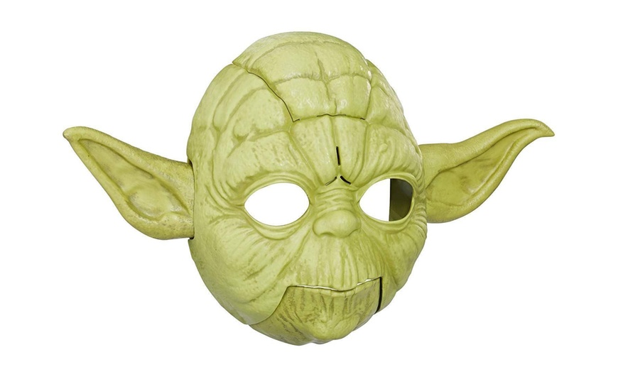 Image 5: Star Wars Yoda Electronic Mask