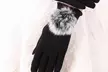 Gants tactiles et élégant Nelly avec pompon en fausse fourrure - Second Medium
