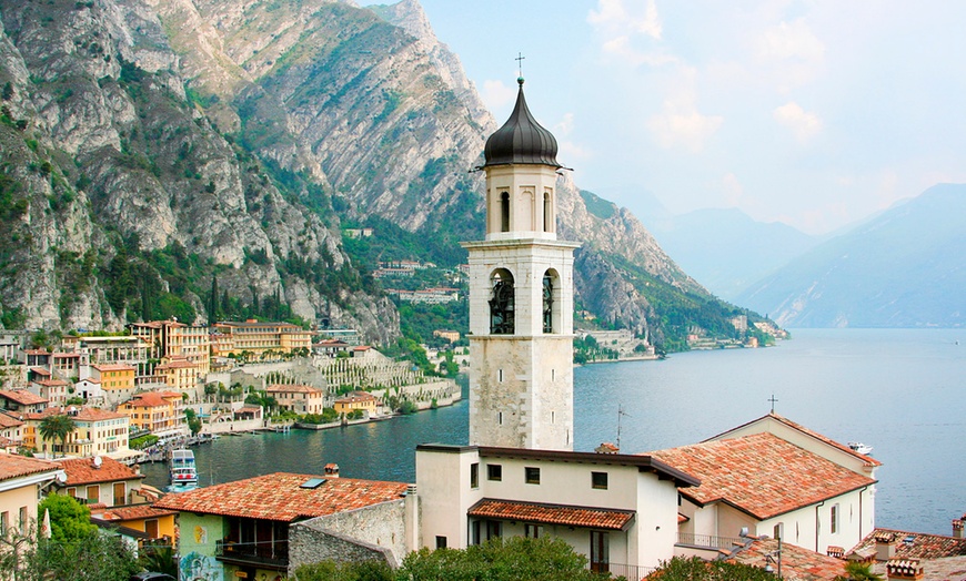 Image 9: ✈ Lake Garda or Lake Como